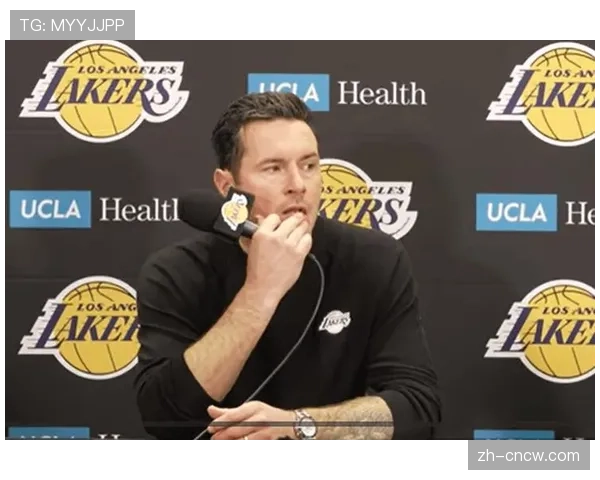 前最佳防守球员斯马特就转换防守技巧开设线上大师课